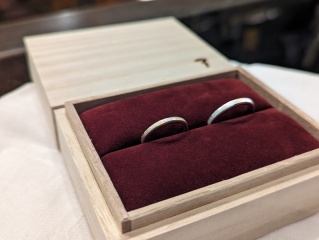 【ichi(イチ)の口コミ】 デザインを自分たちで選べる点、誰もつけていない個性的な指輪を作れる点…