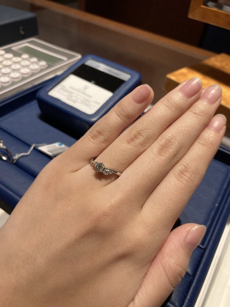 銀座ダイヤモンドシライシ 婚約指輪 結婚指輪 Smiling suzuran