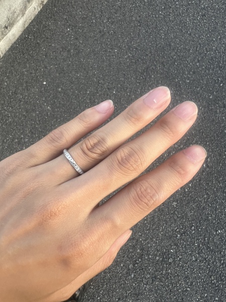 私は婚約指輪は無しでその代わり結婚指輪にダイヤが付いた