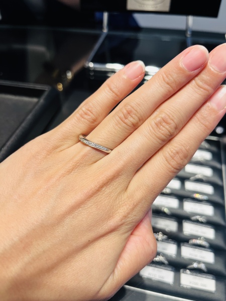 婚約指輪がクレアドルーンフィーヌだったので、結婚指輪も同じ
