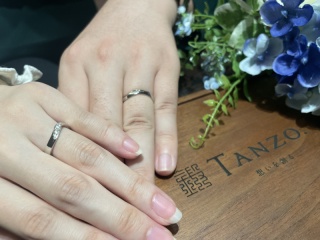 【TANZO.(鍛造指輪)の口コミ】 知人の紹介でお店を訪問しました。
職人鍛造という製法に魅力を感じ、さら…
