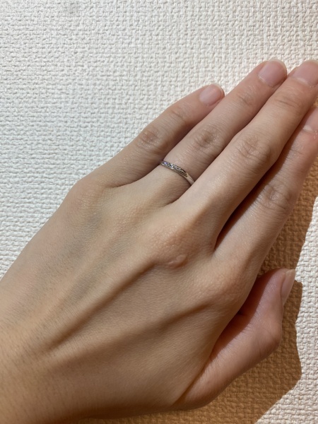 私は指がゴツゴツしているのがコンプレックスだったので、第一