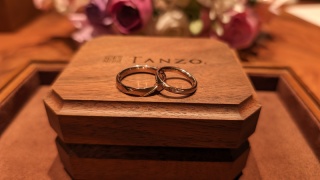 【TANZO.(鍛造指輪)の口コミ】 デザインはセミオーダーで作り、とても満足しています。
自分たちの納得の…