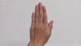 【俄(にわか)の口コミ】 婚約指輪がかれんだったので、セットリングにしたくて結婚指輪もかれんに…