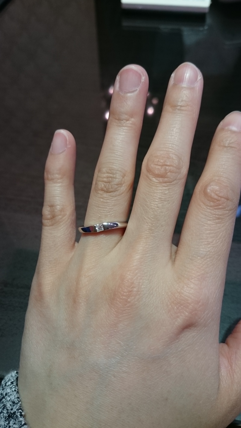 ダイヤモンド一つだけでも存在感があってかわいい シンプルでずっと付け Lucie ルシエ の結婚指輪の口コミ 評判 Ringraph リングラフ ダイヤモンド一つだけでも存在感があってかわいい シンプルでずっと付け Lucie ルシエ の結婚指輪の口コミ 評判 Ringraph リングラフ