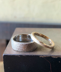 【ichi(イチ)の口コミ】 大切な結婚指輪をゼロからふたりで作り上げられる点は、ここならではのポ…