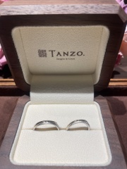【TANZO.(鍛造指輪)の口コミ】 鍛造作りであるのに、デザインが思うより幅広く選べるところ。デザインの…