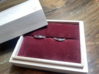 【ichi(イチ)の口コミ】 デザインはかなり自由度が高いです。
自分がイメージしている指輪を定員さ…