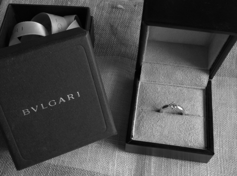 BVLGARI リング 黒 901294 - SOLD - Bulgari Gold Black Onyx Tubogas Ring
