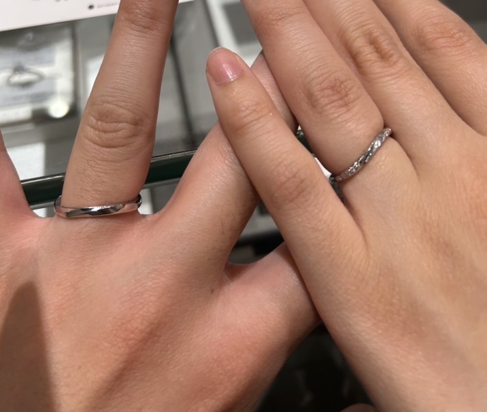 男性用リングのデザインは他とあまり変わらないものですが、女性