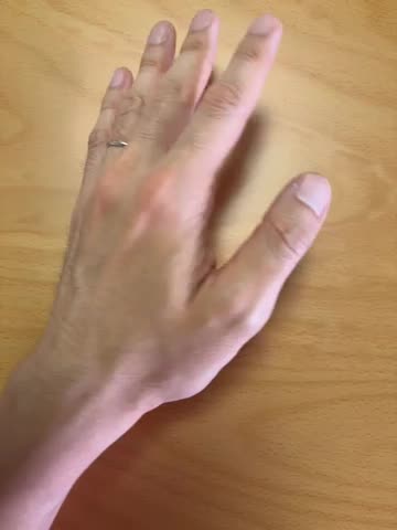 結婚指輪を動画で撮影しました。