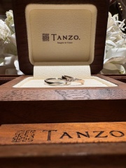 【TANZO.(鍛造指輪)の口コミ】 ワンポイントのマット加工が入っていて、シンプルながらも人とは違う指輪…
