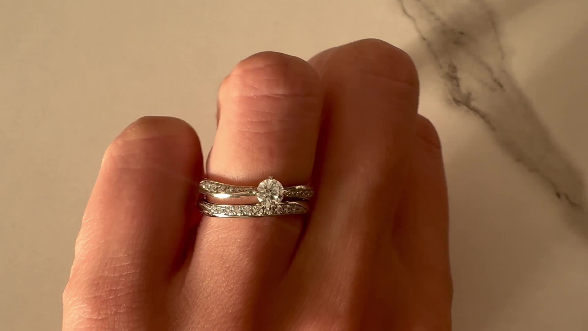 メレダイヤひとつひとつも美しいです。