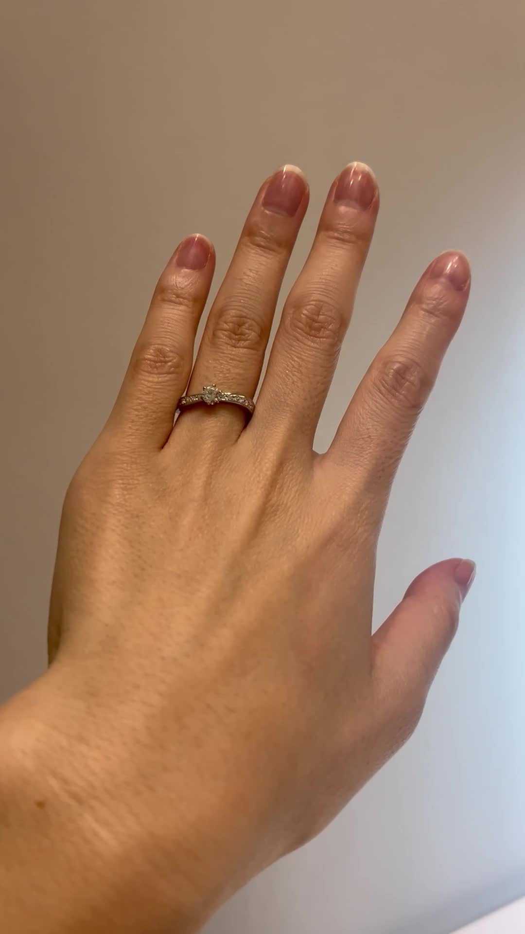 センターダイヤが大きく満足