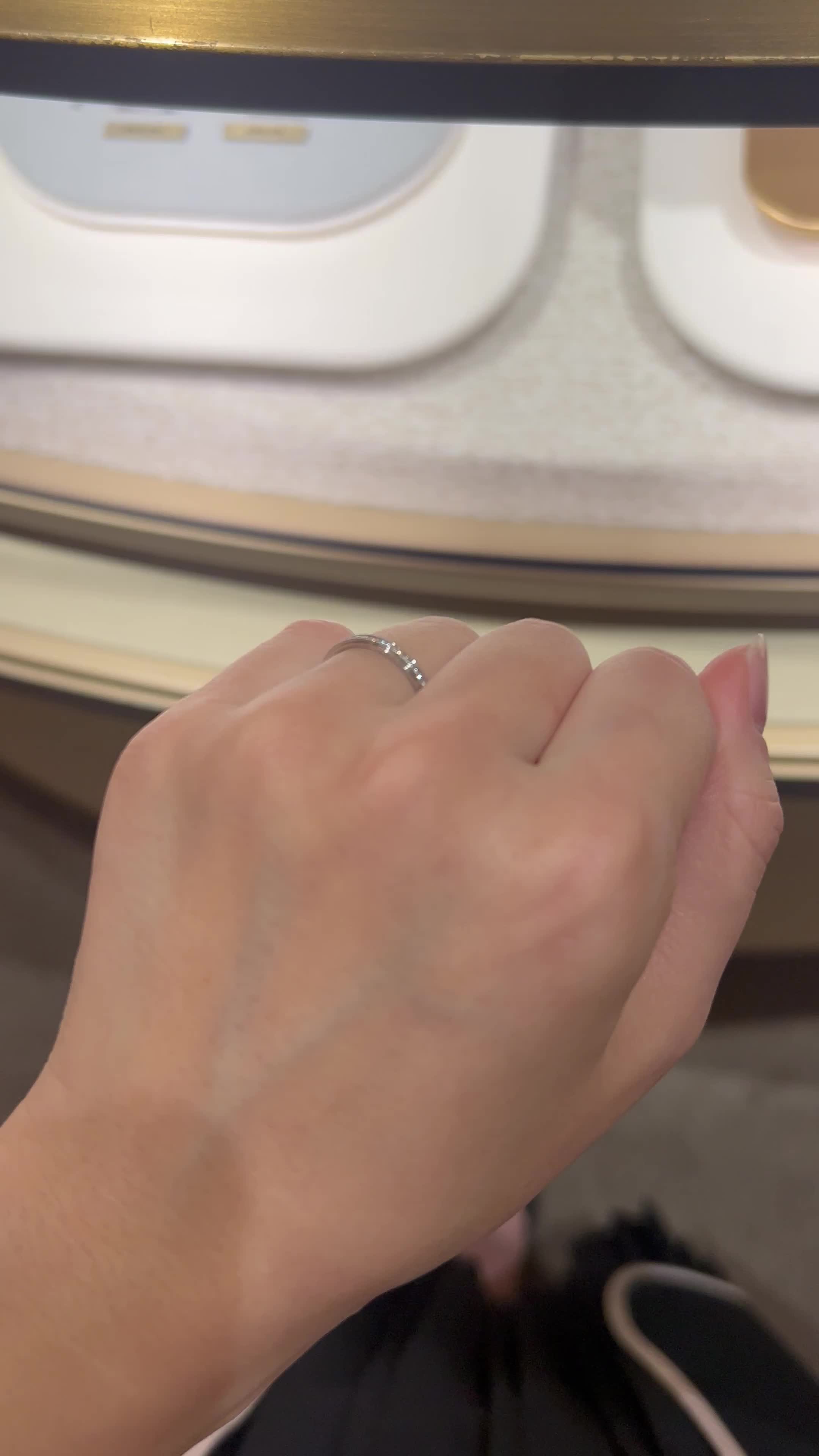 手を動かしたときの見え方