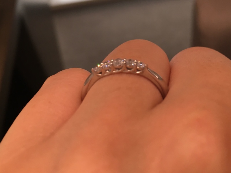 R*N様 I-PRIMO シンプルダイヤモンドリング I-PRIMO(アイプリモ)｜婚約指輪・結婚指輪｜ゼクシィ