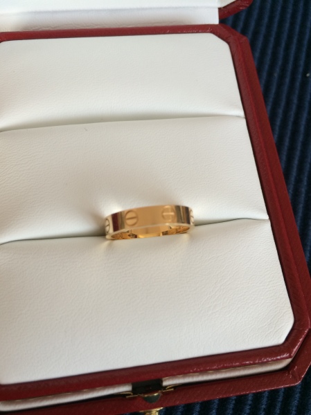 カルティエのラブシリーズのリングに昔から憧れており、結婚指輪は ...