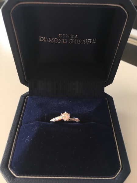 以前、結婚指輪と一緒の時期に購入した婚約指輪を紛失してしまっ