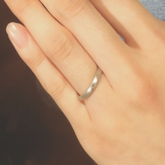 【PORTADA(ポルターダ)の口コミ】 シンプルで上品なデザインが特に気に入りました。つや消しになっているの…