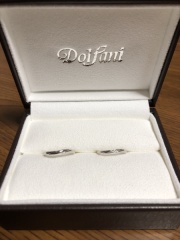 【Dolfani(ドルファーニ )の口コミ】 仕事でもつけたままにできるように石が小さめのシンプルな指輪にしました…