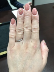 【BIJOUPIKO(ビジュピコ)の口コミ】 ウェーブのデザインで、よくあるデザインだとは思いますが、ダイヤの入り…