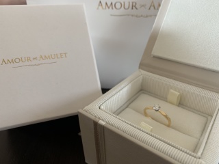 【AMOUR AMULET(アムール・アミュレット)の口コミ】 わたしは元々、あまり派手なものやダイヤが目立つようなものが好みではあ…
