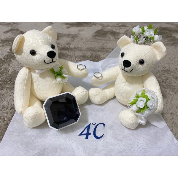 パイロット熊人形１個　（写真はペアで写っていますが） パイロット熊人形1個 （写真はペアで写っていますが）