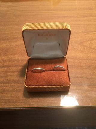 【COEUR D'OR(クゥドール)の口コミ】 指が短くて太いのが悩みで、スッキリ見える細身のUラインを選びました。遠…
