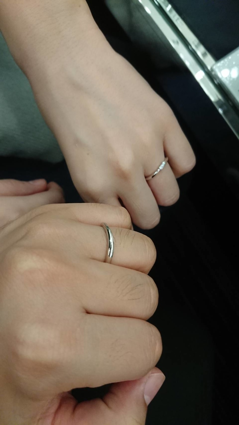 ラザールダイヤモンド ゴールドとプラチナの2種類を使った指輪を探していました。存在