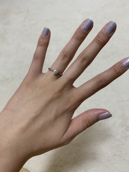 ト*ー様 I-PRIMO 婚約指輪 0.25カラット ★ほぼ未使用★ ダイヤモンドがキラキラ光り華やかな婚約指輪です。 付けるだけ