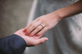 【ORECCHIO(オレッキオ)の口コミ】 エメラルドカットがどうしても欲しかったのでオレッキオ一択でした！
婚約…