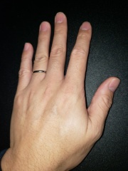 【俄(にわか)の口コミ】 妻がNIWAKAのブランドが好きで、同ブランドでいいのがないかを探していた…