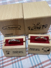 【with Happiness..の口コミ】 スヌーピーが好きで、ネットで調べた所こちらのブランドを知りました。見…