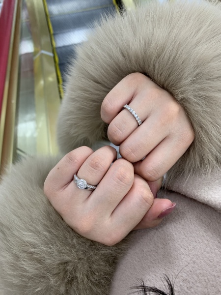アイプリモ　婚約指輪　ダイヤモンド　リングハーフエタニティリング　刻印なし 9号 アイプリモ 婚約指輪 ダイヤモンド リングハーフエタニティ