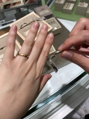 【YUKA HOJO(ユカホウジョウ)の口コミ】 Instagramでたびたび目にしており、ずっと憧れていた指輪です。アンティー…