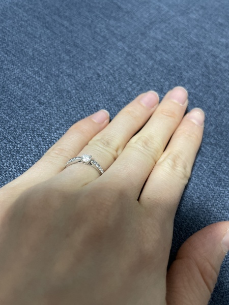 【激安通販 オンラインショップ】 結婚指輪と同じブランドにしたかったことやデザインが派手すぎず アクセサリー