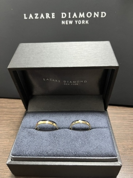 婚約指輪をラザールダイヤモンドで頂いたので、結婚指輪を見に