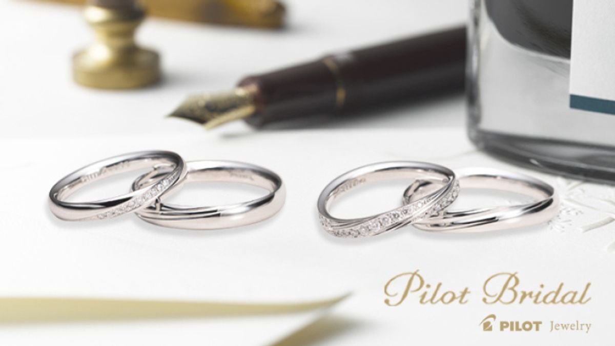 パイロットのリングは、神奈川県平塚市にある自社工場でつくられています。
精密機械がずらりと並ぶ工場然とした空間ですが、そこには職人の技と経験なくしては成り立たないクラフトマンシップに満ちたものづくりの場です。
素材となるプラチナづくりから完成品になるまでの全ての工程は、機器を自身の手のように操る職人たちがいてこそ。