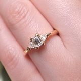 【ORECCHIO(オレッキオ)】＜aman～アマン＞婚約指輪　AE-1306