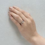 【Over Excellent(オーバーエクセレント)】【Precious ribbon プレシャス・リボン -ふたりの愛を永遠に-】二人の愛を重ね合わせるリボンのような流れるデザイン。優雅な曲線美をお手元に。