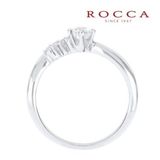 【ROCCA(ロッカ)】【ROCCA】サイドメレが可愛い！滑らかなS字のエンゲージリング 3-3203-3