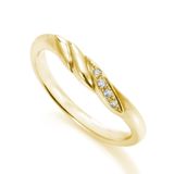 【DIAMOND DOT LAB(ダイアモンド ドット ラボ)】Leafon【リーフォン】のマリッジリング(結婚指輪)。