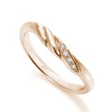 【DIAMOND DOT LAB(ダイアモンド ドット ラボ)】Leafon【リーフォン】のマリッジリング(結婚指輪)。