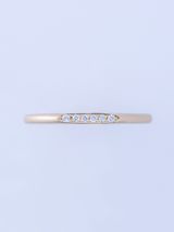 【ENEY(エネイ)】SURFACE K10YG MELEE DIAMOND MATTE SLIM RING