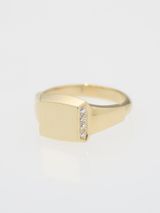 【ENEY(エネイ)】SIGNET SIDE DIAMONDS RING K18YG