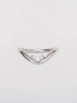 【ENEY(エネイ)】DROP CURVE 0.2CT HALF MOON DIAMOND PT900 RING