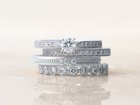 美しく調和する重ね着け