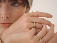 ファッションジュエリーも豊富に展開