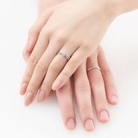 ふたりを祝う 咲き誇り輝く桜の花