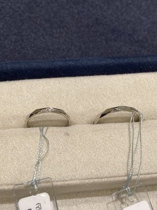 アイアイイスズ